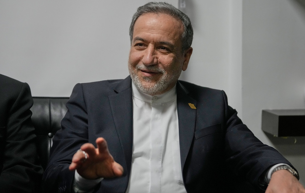 Αμπάς Αραγτσί: «Οι ΗΠΑ επιτέθηκαν σε μονάδα αφαλάτωσης – Διέπραξαν ένα κατάφωρο και απελπισμένο έγκλημα»