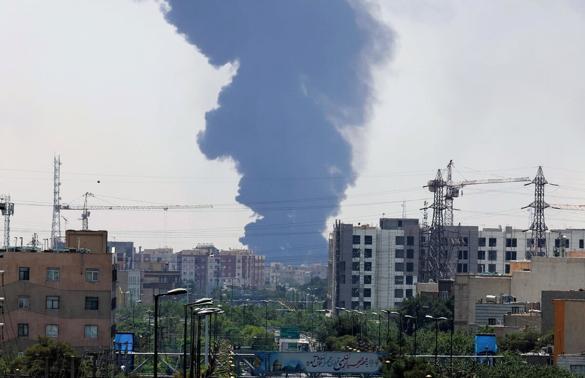 Ισραηλινός Στρατός: «Κτυπήσαμε βασικό διοικητικό κέντρο των Φρουρών της Επανάστασης στο Ιράν»