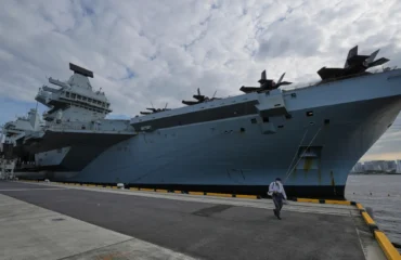Βρετανία: Προετοιμάζει αεροπλανοφόρο σε περίπτωση κινητοποίησης στη Μέση Ανατολή