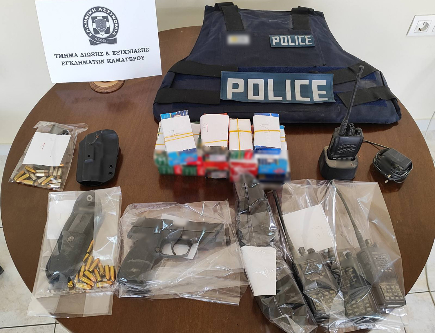 Χειροπέδες σε 49χρονο στο Καματερό: Ζητούσε από άλλον άνδρα 10.000 ευρώ – Τον εκβίαζε ότι θα τον σκοτώσει