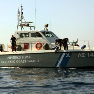 Κόρινθος: Nεκρός εντοπίστηκε νεαρός κοντά στον φάρο στο λιμάνι