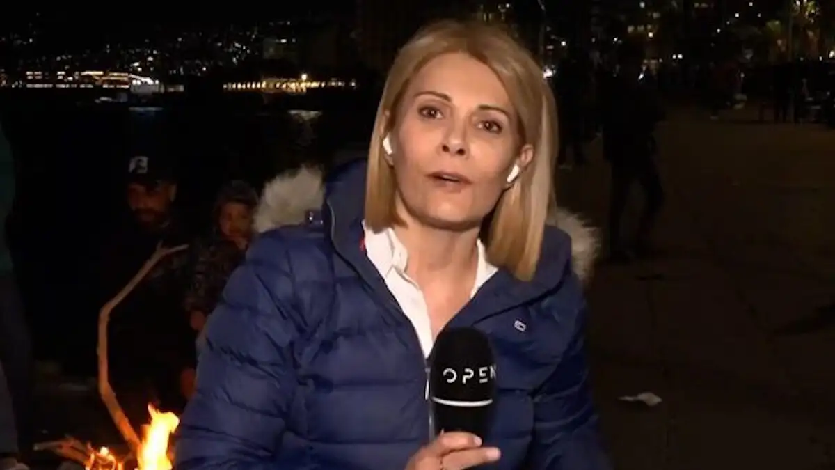 Βηρυτός: Εκνευρισμένος άνδρας διέκοψε τη ζωντανή ανταπόκριση του OPEN – Κάλυψε την κάμερα με το χέρι (βίντεο)