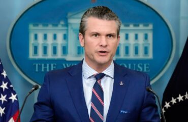 Πιτ Χέγκσεθ: «Δεν μας προκαλούν ανησυχία πληροφορίες ότι η Ρωσία ενημερώνει το Ιράν για πιθανούς στόχους»