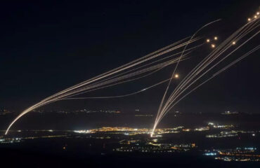 Νέο κύμα ισραηλινών βομβαρδισμών στο Ιράν: Κτυπήθηκε διυλιστήριο πετρελαίου στη Τεχεράνη (βίντεο)