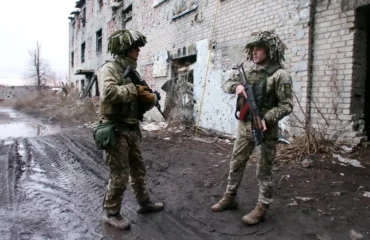 Αλλαγή σχεδίων για τους Ρώσους: Αυτή είναι η πόλη που θα βομβαρδίσουν μέχρι τελικής πτώσης όλη την άνοιξη