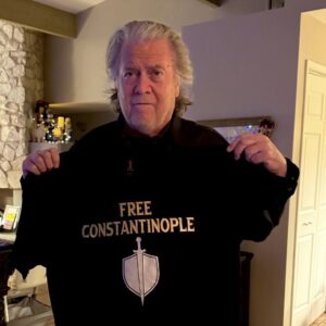 Ο Στηβ Μπάνον μιλά για την Κωνσταντινούπολη με πρώην πράκτορα της CIA στην Ελλάδα