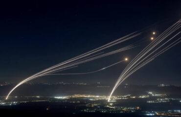 Ήχησαν σειρήνες αντιαεροπορικού συναγερμού στο βόρειο και το νότιο Ισραήλ προειδοποιώντας για ιρανικούς πυραύλους