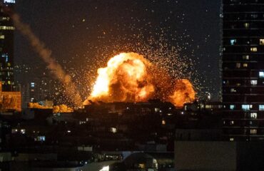 Σκηνές αποκάλυψης στο μαρτυρικό Τελ Αβίβ: «Η κόλαση επί Γης» από τους ιρανικούς βομβαρδισμούς