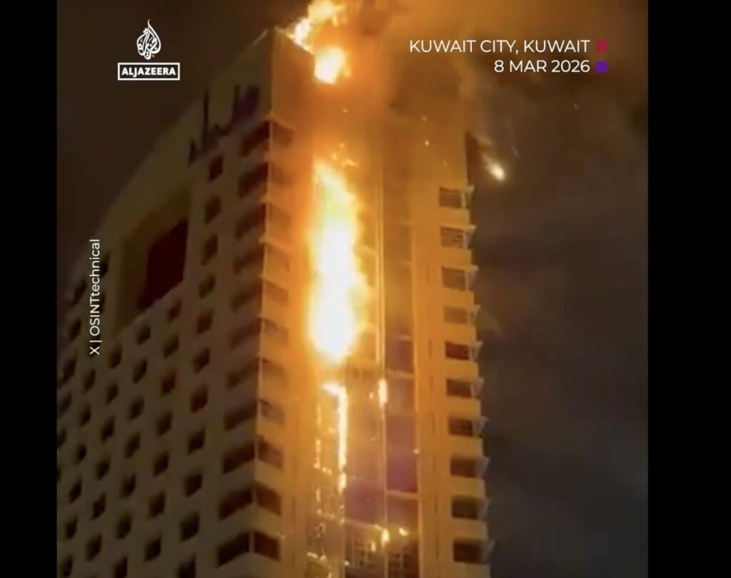 Κουβέιτ: Ολοσχερώς καταστράφηκε ουρανοξύστης του Οργανισμού Κοινωνικής Ασφάλισης μετά από ιρανική επίθεση με drone