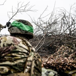 Οι Ρώσοι κατέστρεψαν εν κινήσει έμφορτο όχημα με Ουκρανούς στρατιώτες στο Κραματόρσκ – Δείτε βίντεο