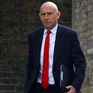 ΥΠΑΜ Βρετανίας Τζον Χίλι: «Από το Λίβανο ή το Ιράν εκτοξεύτηκε το drone που χτύπησε στο Ακρωτήρι»