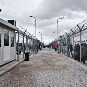 Φωτιά στο κέντρο κράτησης παράνομων μεταναστών Αμυγδαλέζας: «Θα πεθάνουμε όλοι» φώναζε αλλοδαπός (βίντεο