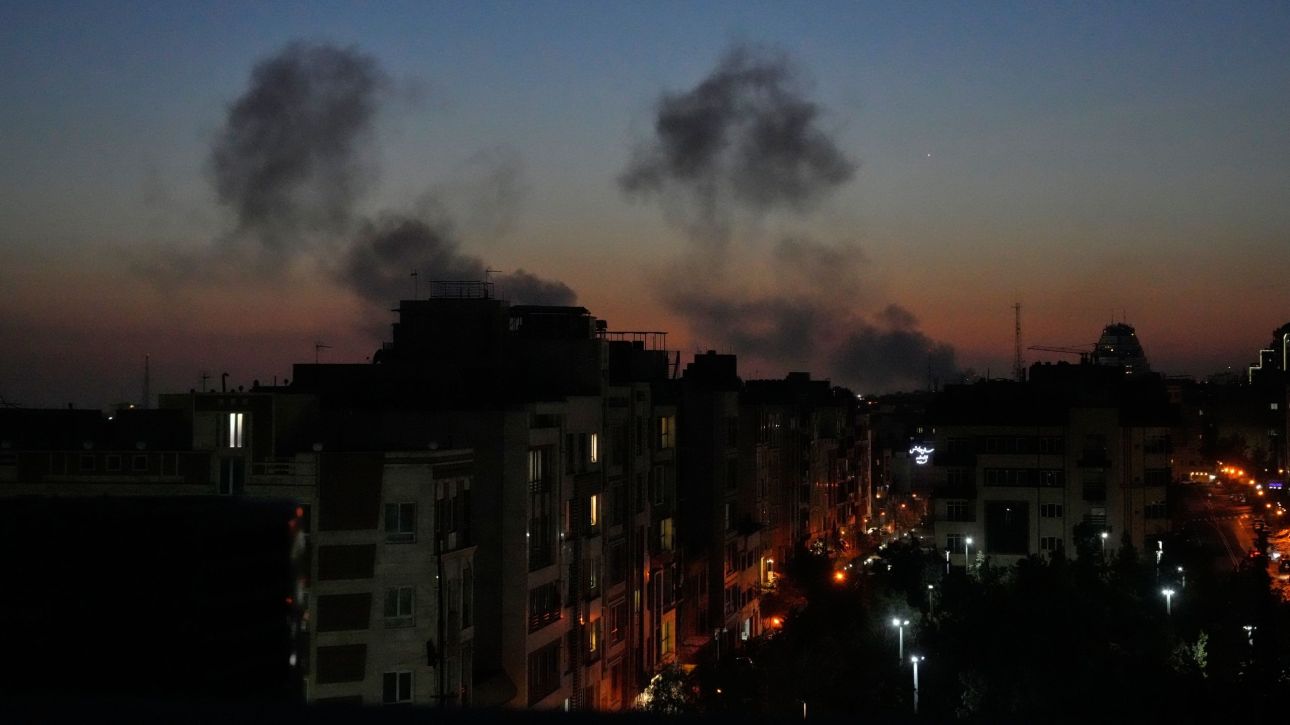 Ισραηλινός Στρατός: «Εξαπολύσαμε μπαράζ επιθέσεων κατά έξι στρατιωτικών βάσεων στο Ιράν»