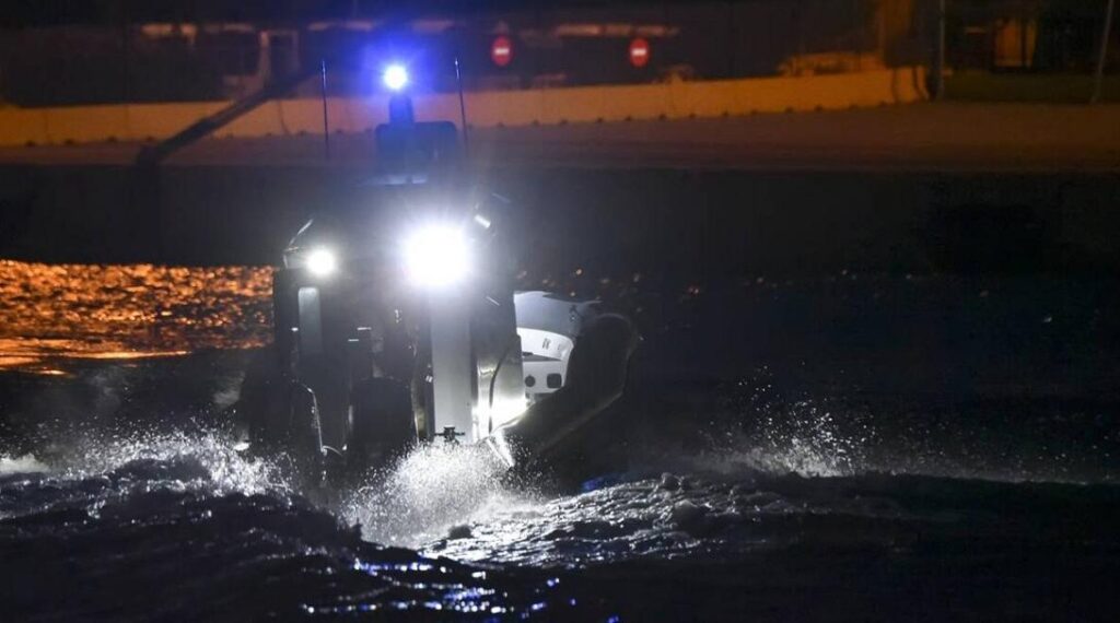 Καλοί Λιμένες Κρήτης: Αποβιβάστηκαν 57 παράνομοι μετανάστες – Ανάμεσα τους πέντε παιδιά