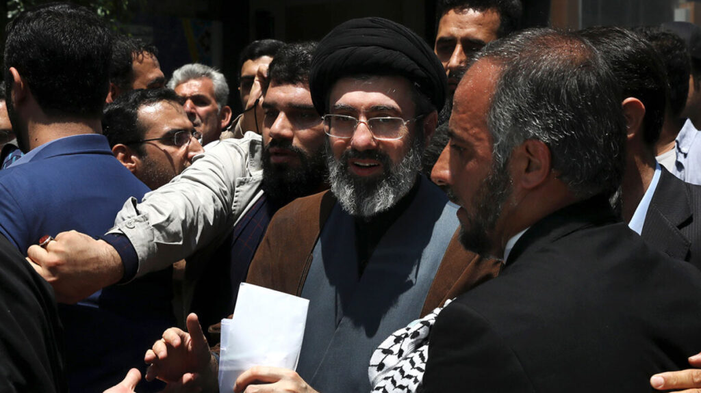 Τραυματίστηκε από ισραηλινά πυρά ο Μοτζτάμπα Χαμενεΐ! – Άγνωστη η κατάσταση υγείας του νέου ηγέτη του Ιράν