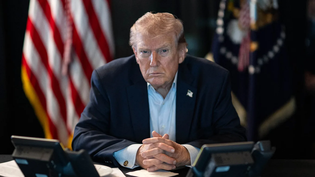 E.Mακρόν: «Θα ανοίξω τα Στενά του Ορμουζ με την βία» – Β.Πούτιν: «Θα σπάσεις τα μούτρα σου»