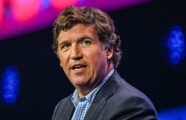 Tucker Carlson: «Δεν αξίζει μία χώρα που σκοτώνει τις κόρες Ιρανών στρατιωτικών»