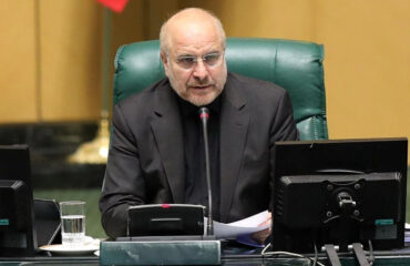 Επιμένει ο πρόεδρος του ιρανικού  κοινοβουλίου: «Δεν θέλουμε εκεχειρία – Θέλουμε να τιμωρήσουμε τους εχθρούς»