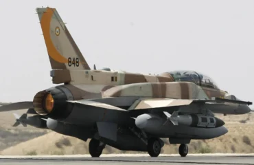 Ερωτήματα προκαλεί το κόκκινο σημάδι σε βόμβες JDAM 900 κιλών ισραηλινού F-16: Τι μπορεί να είναι (φωτο)