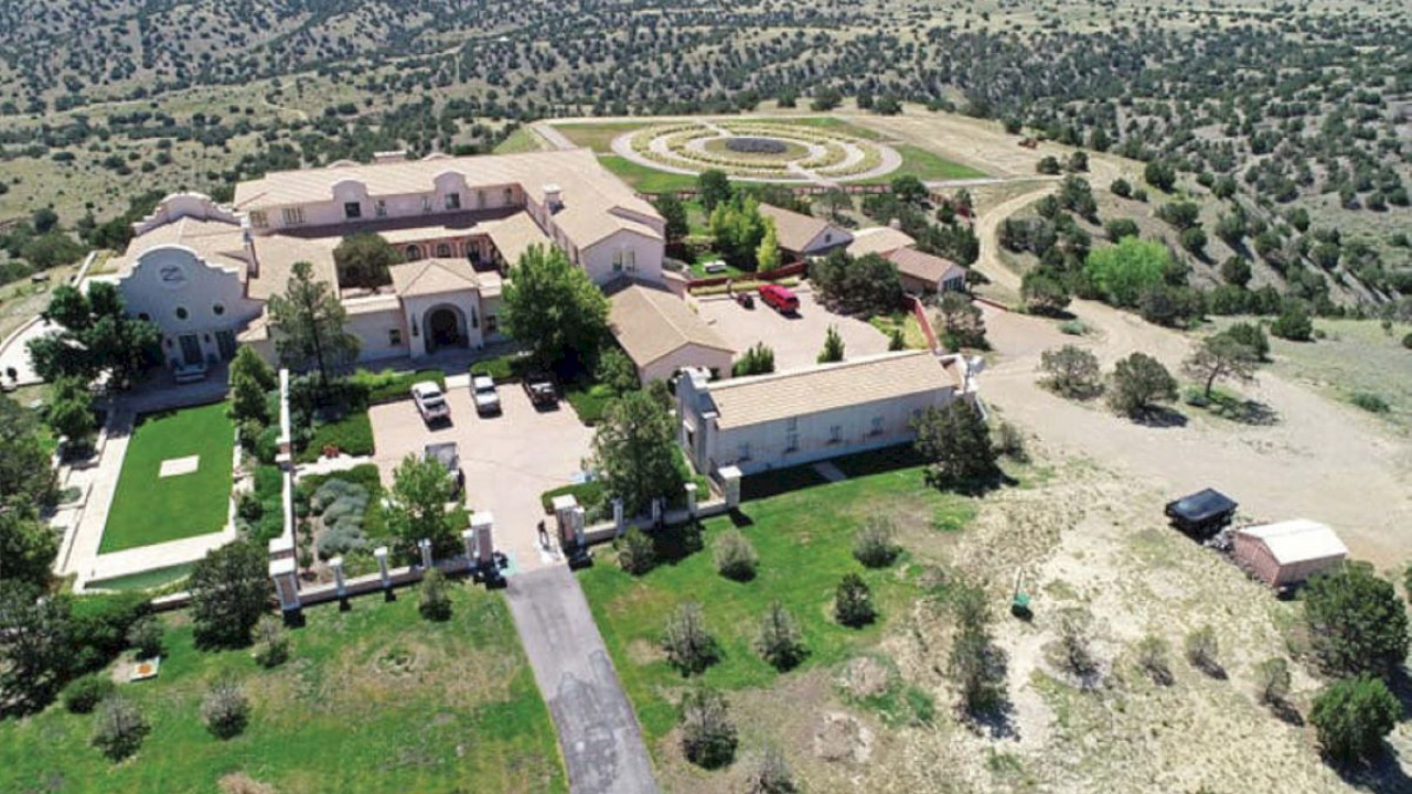 Υπόθεση Τ.Επστάιν: Σε εξέλιξη οι έρευνες στο ράντσο Ζορό για τον εντοπισμό των σορών δύο κοριτσιών