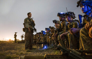 Γερουσιαστής Ρίτσαρντ Μπλούμενταλ: «Οδεύουμε προς χερσαία εισβολή στο Ιράν»!