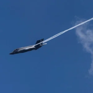 Το Ισραήλ αποκάλυψε συνομιλία Αμερικανού και Ισραηλινού πιλότου – «Χτυπήστε δυνατά» (βίντεο)