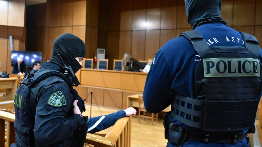 Αυλαία στη δίκη της Χρυσής Αυγής στο Εφετείο: Ίδιες ποινές στο διευθυντήριο της οργάνωσης