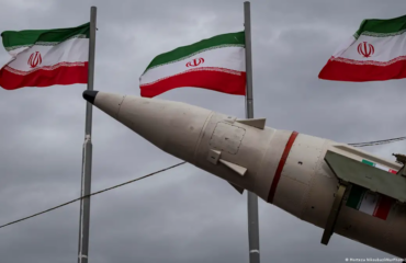 Ισραηλινός Στρατός: «Το Ιράν εκτοξεύει βαλλιστικούς πυραύλους και drones από πυκνοκατοικημένες αστικές περιοχές»