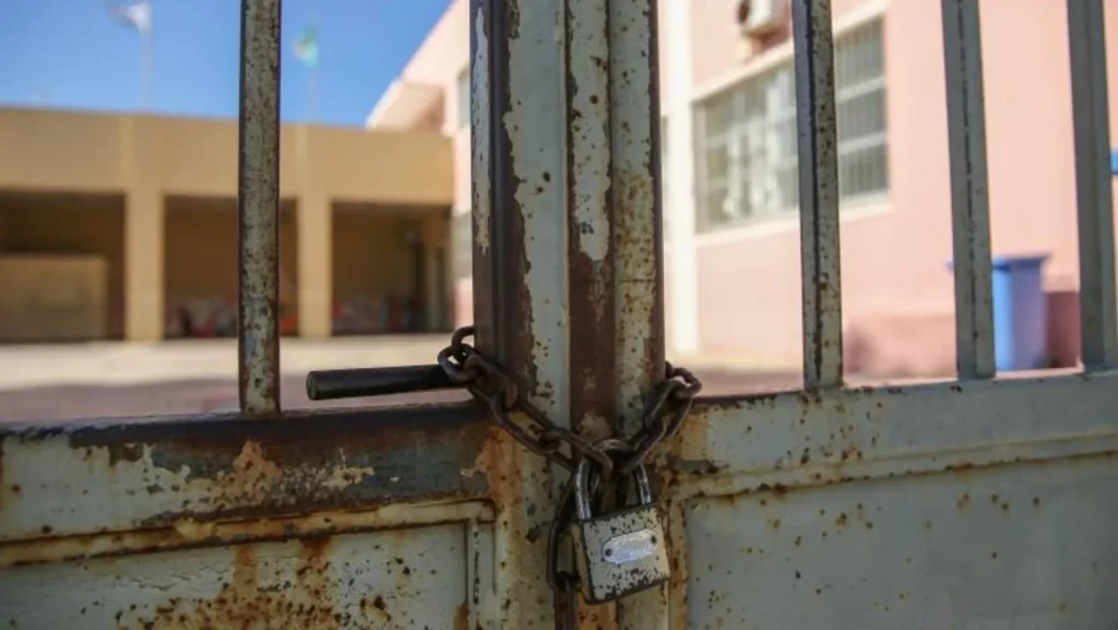 Κρήτη: Έφτιαξαν εκρηκτικό μηχανισμό με οδηγίες από το TikTok και…τον πυροδότησαν στο σχολείο 9βίντεο)