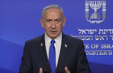 Ο Μ.Νετανιάχου δίνει συνέντευξη την στιγμή που βομβαρδίζουν την Τεχεράνη