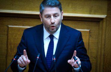 «Μετωπική» Σ.Παπασταύρου – Ν.Ανδρουλάκη στη Βουλή για τις συμβάσεις έρευνας και εκμετάλλευσης υδρογονανθράκων