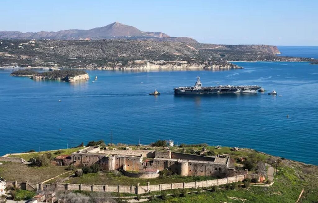 ΕΚΤΑΚΤΟ: Συνελήφθη Πολωνός για κατασκοπεία στη βάση της Σούδας