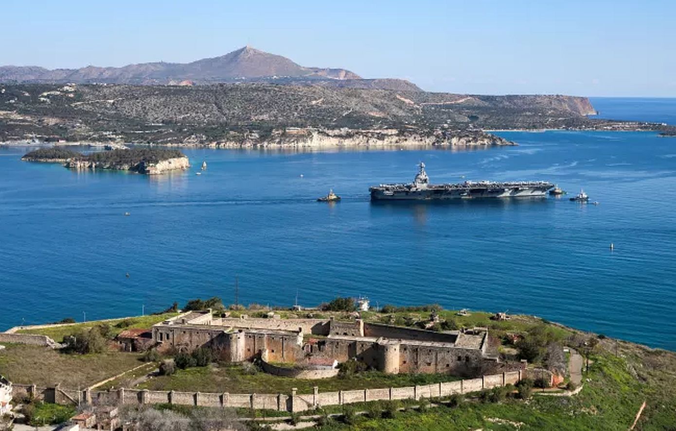 ΕΚΤΑΚΤΟ: Συνελήφθη Πολωνός για κατασκοπεία στη βάση της Σούδας