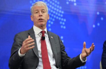 Υπουργός Ενέργειας ΗΠΑ: «Το Ναυτικό μας δεν είναι έτοιμο να συνοδεύσει δεξαμενόπλοια στα Στενά του Ορμούζ»