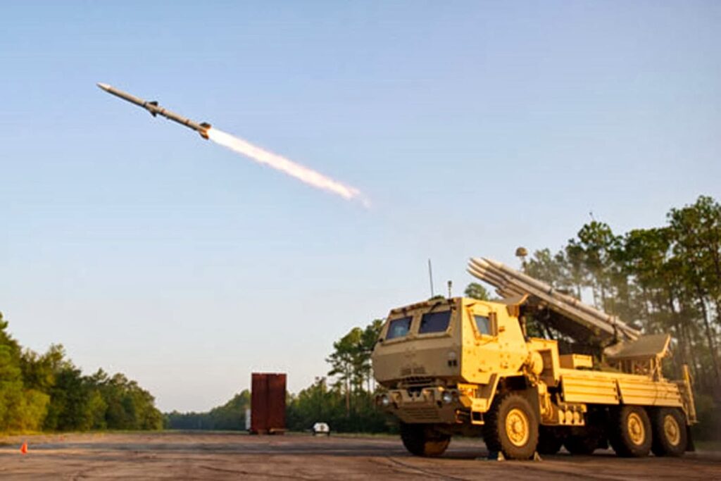 Το Ομάν κατέρριψε drone στην πόλη Κασάμπ