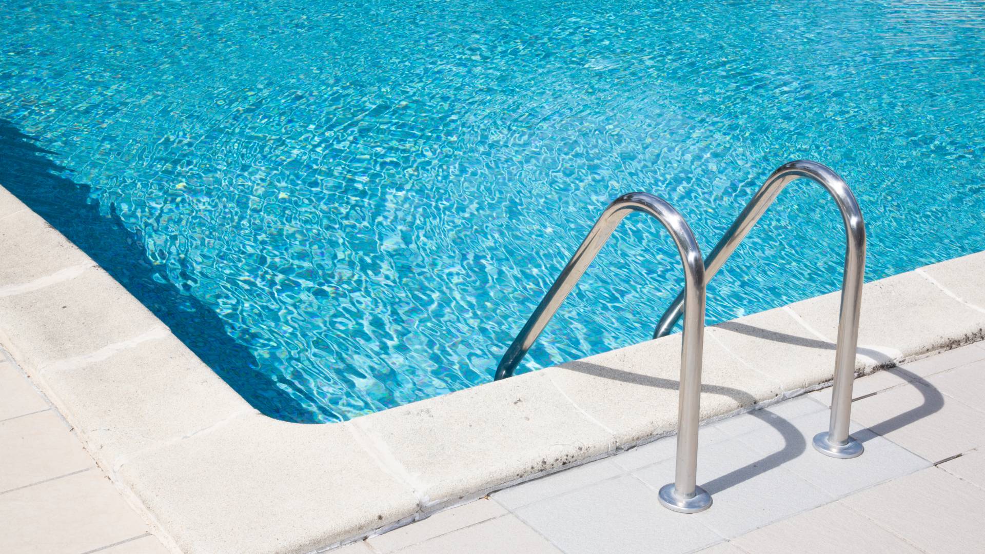 Ξεκινάει η δίκη για τον θάνατο 8χρονης σε πισίνα κατασκήνωσης στη Χαλκιδική: Στο εδώλιο έξι άτομα