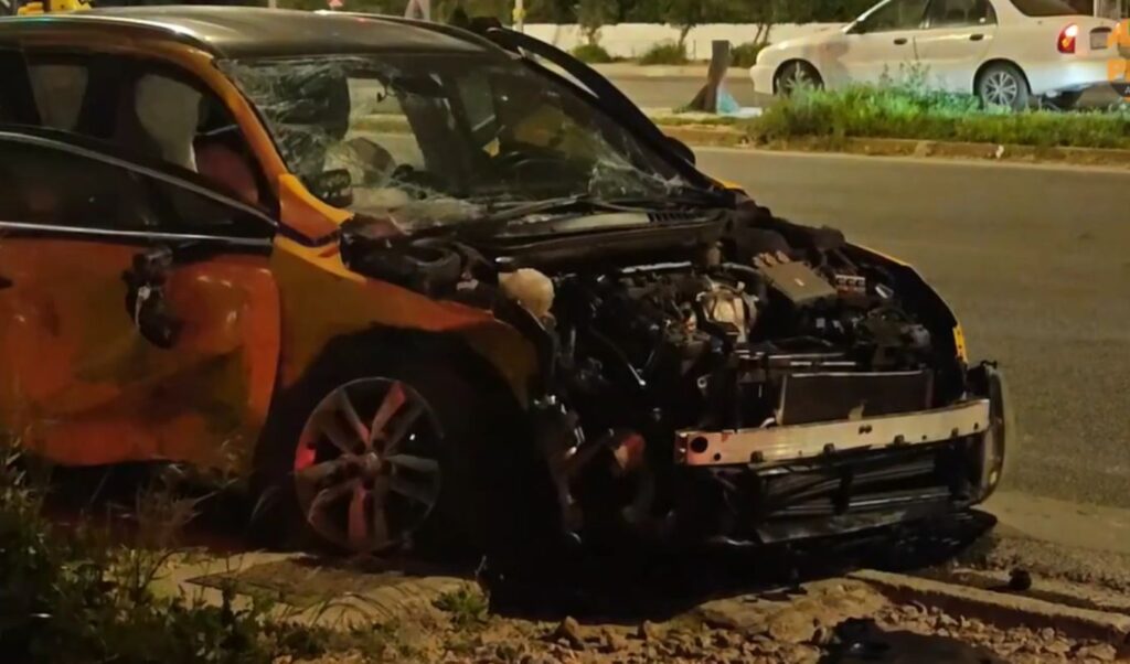 Τροχαίο δυστύχημα στη λεωφ.Ποσειδώνος: Νεκρή 58χρονη οδηγός ταξί – Συγκρούστηκε πλαγιομετωπικά με ΙΧ