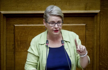 Στο ΑΤ Πεύκης παραδόθηκε η Ελένη Ζαρούλια