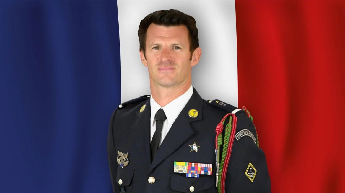 Αρνό Φριόν: Αυτός είναι ο Γάλλος ανθυπασπιστής που έχασε τη ζωή του σε ιρανική επίθεση στο Ιρακινό Κουρδιστάν