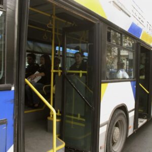 Αποτρόπαιο περιστατικό στη Θεσσαλονίκη: 43χρονος έβγαλε έξω το μόριό του και αυνανίστηκε μπροστά σε 19χρονη