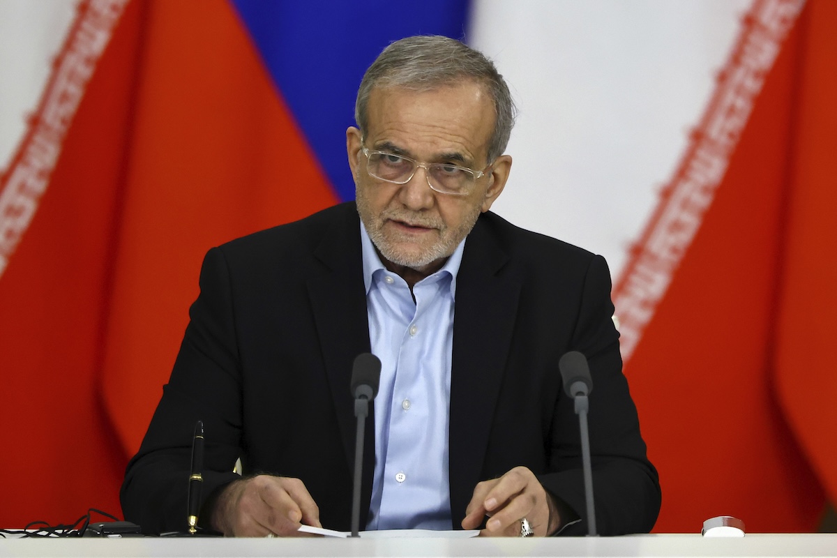 Μ.Πεζεσκιάν κατά ΗΠΑ και Ισραήλ: «Επιδιώκουν να διαλύσουν το Ιράν»