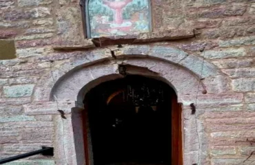 Μονή Παναγίας Σπηλιάς: «Άνοιξε στη μέση» το Καθολικό εξαιτίας του ισχυρού σεισμού στην Ευρυτανία (φώτο)