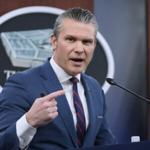 Πιτ Χέγκσεθ: Υποσχέθηκε ανεξάρτητη έρευνα για την επίθεση σε σχολείο στην Τεχεράνη