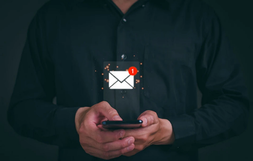 Νέα απάτη: Eπιτήδειοι στέλνουν παραπλανητικά SMS για δήθεν ενημέρωση από τον e-ΕΦΚΑ – Τι συνιστούν οι Αρχές