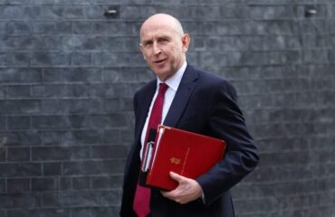 Οι Βρετανοί συνεχίζουν να βλέπουν παντού Ρώσους: «Το κρυφό χέρι του Πούτιν βρίσκεται πίσω από το Ιράν»!