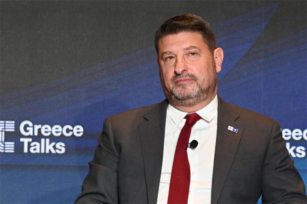 «Ηλία ρίχ’ το»: Mε τη γνωστή ατάκα ο Ν.Χαρδαλιάς έδωσε το σήμα για την κατασκευή της πλατείας Γαλατσίου