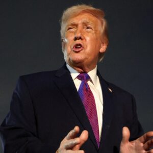 Ν.Τραμπ: «Πολλές χώρες θα στείλουν πολεμικά πλοία για να κρατήσουν ανοιχτά τα Στενά του Ορμούζ»