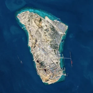 Οι ΗΠΑ εξαπέλυσαν σφοδρούς βομβαρδισμούς στο ιρανικό νησί Χαργκ: «Εξαφανίσαμε κάθε στρατιωτικό στόχο» λέει ο Τραμπ