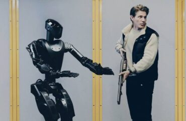 Η Ουκρανία δοκιμάζει τα ανθρωποειδή ρομπότ Phantom MK-1 σε συνθήκες πολέμου