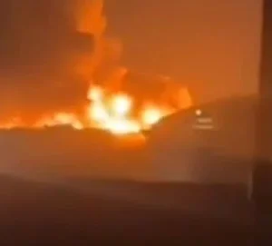 Ιράκ: Στις φλόγες παραδόθηκε το διυλιστήριο Ερμπίλ (βίντεο)